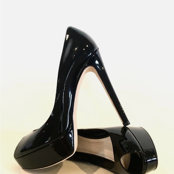 Dior Peep Toe Patent Pumps - Picture 3 of 7